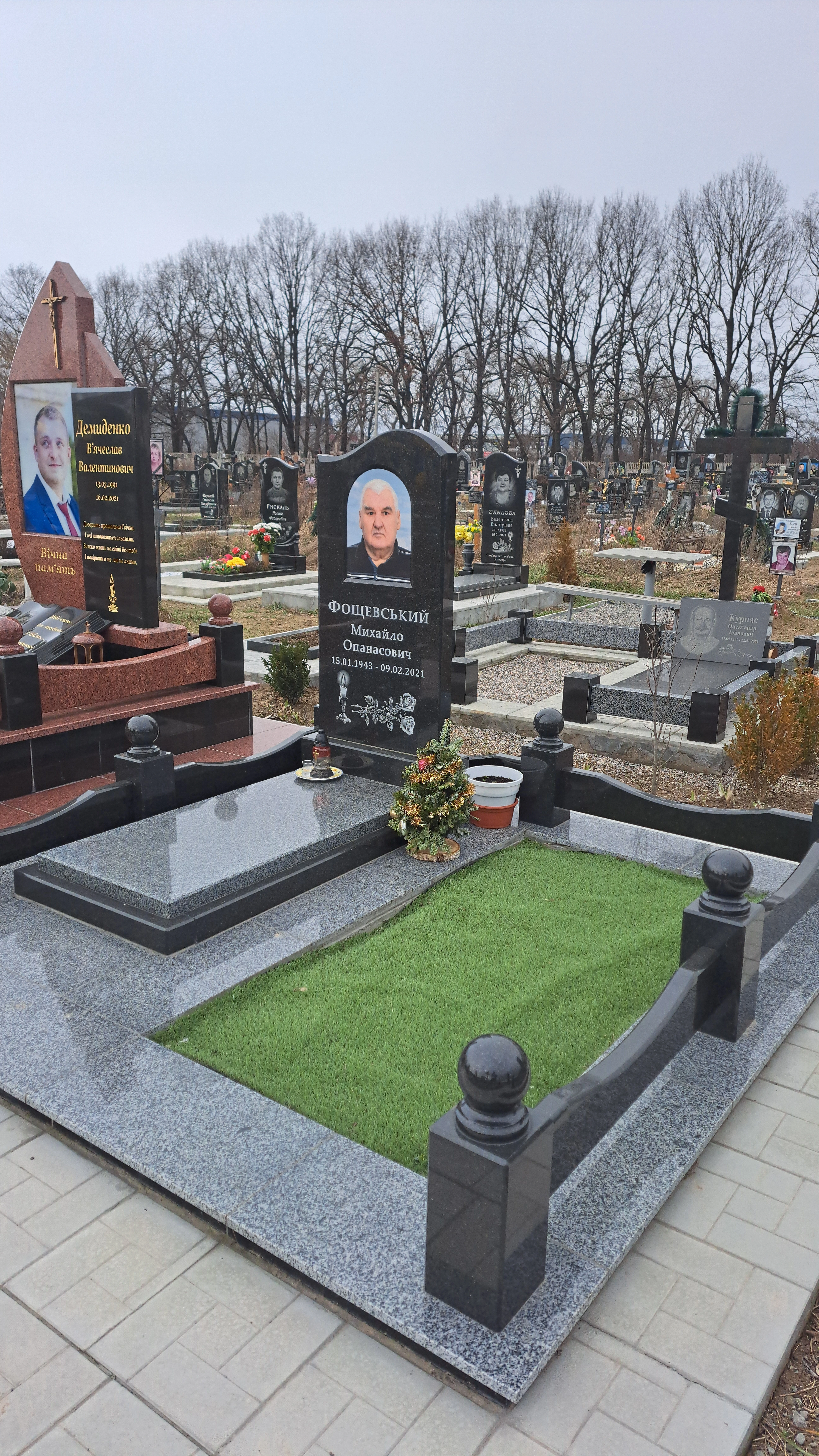 Виріб з граніту